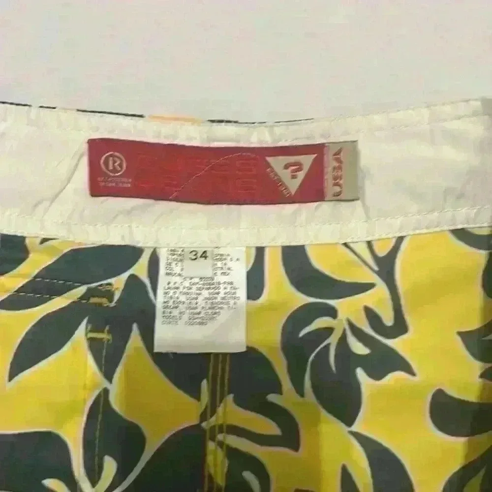 Guess vintage floral print swim trunk shorts mens size 34 color yellow black